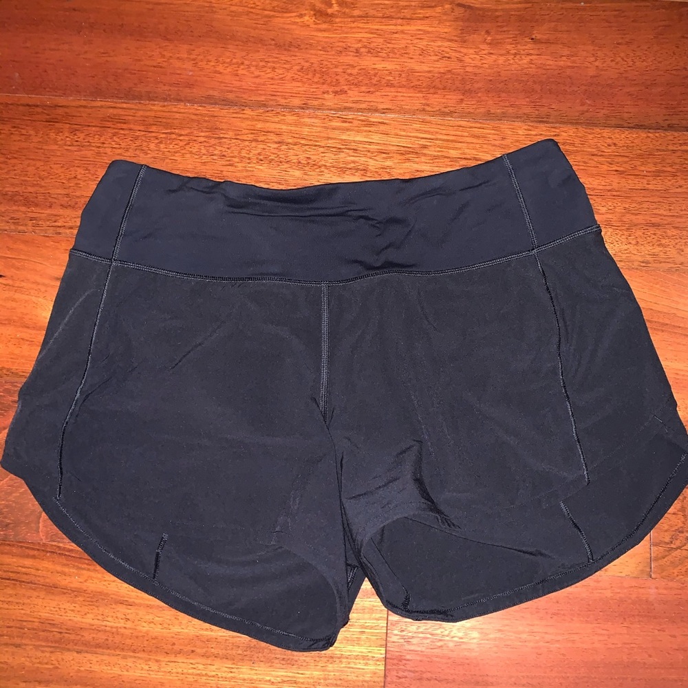 Lululemon Updated fit 4” shorts